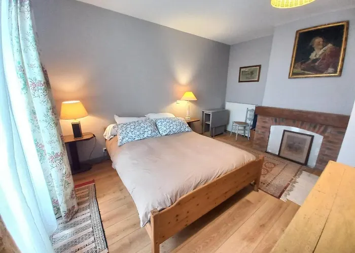 Les Volets Bleus * Monflanquin